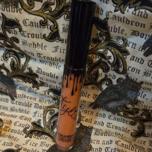 Kylie Cosmetics Lip Gloss Trio - Gold and Brown Hues - Picture 6 of 9